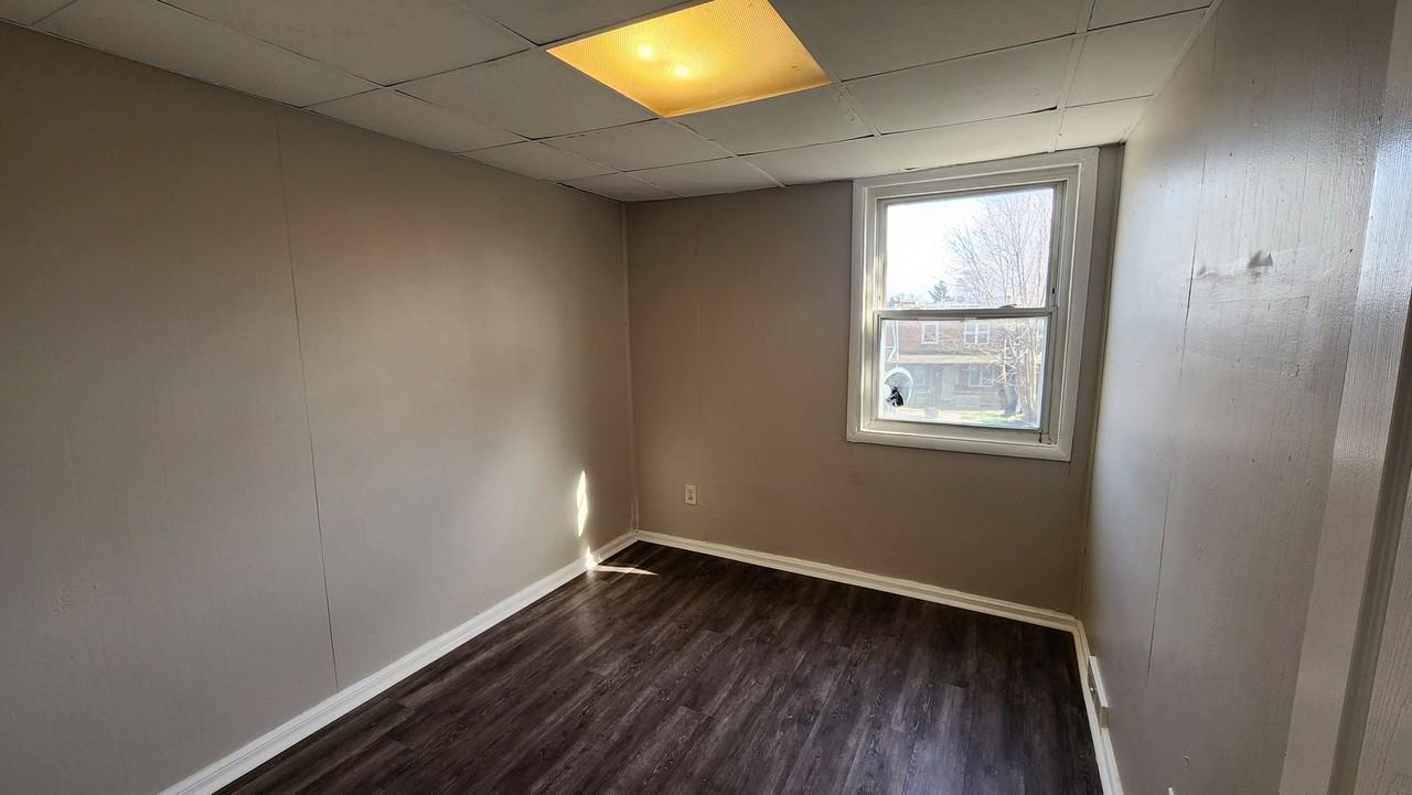 119 E Laughead Ave - Photo 6 of 16