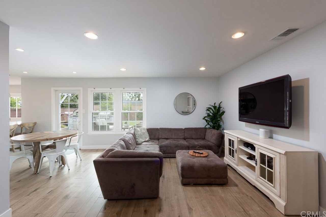 2045 Shipway Ave - Photo 2 of 19