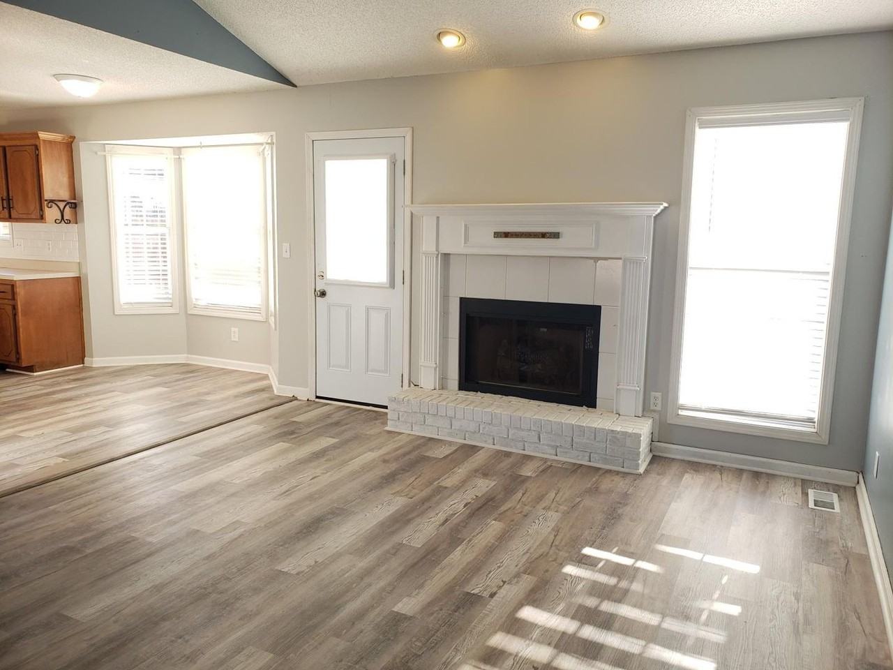 1856 Timberline Pl - Photo 6 of 16