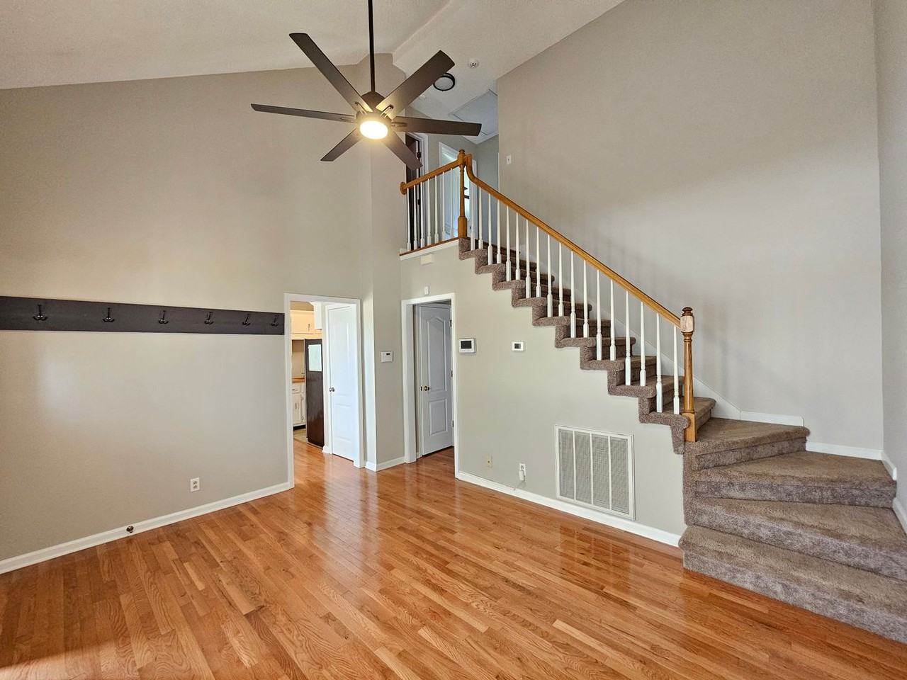 3726 Heather Dr - Photo 3 of 18