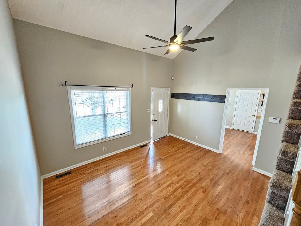 3726 Heather Dr - Photo 4 of 18