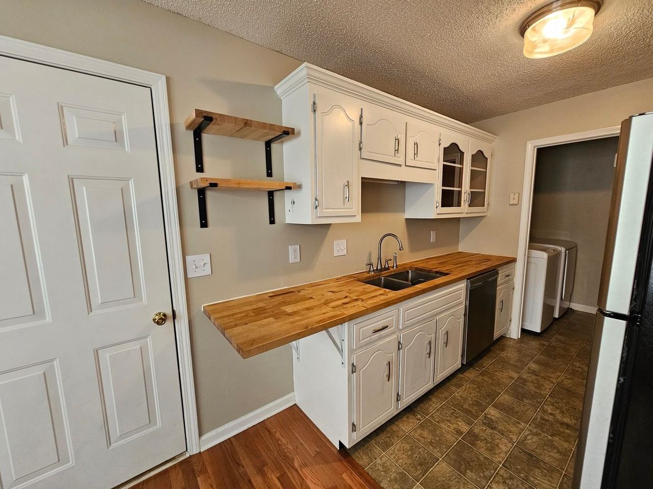 3726 Heather Dr - Photo 7 of 18