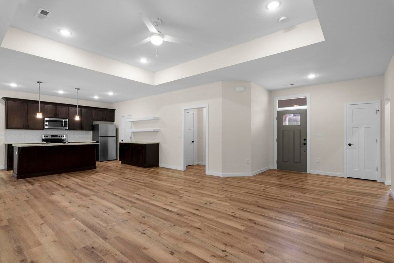 4207 E Eastmoor St - Photo 6 of 25