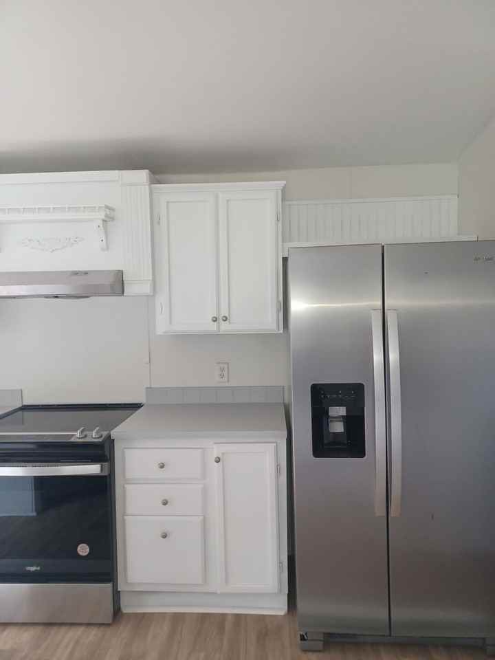 921 Elkport St - Photo 2 of 8