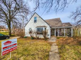 featured image of 106 E Bell Ave