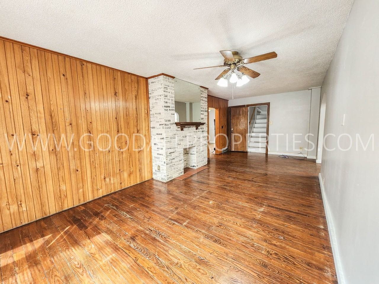 106 E Bell Ave - Photo 2 of 26