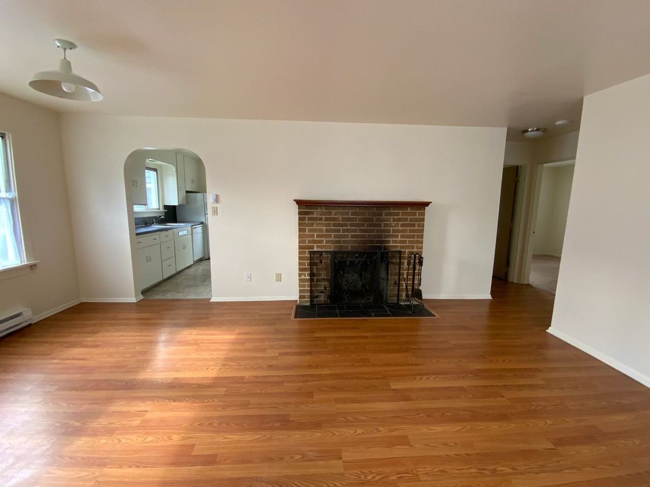 1028 Avenue B - Photo 2 of 19