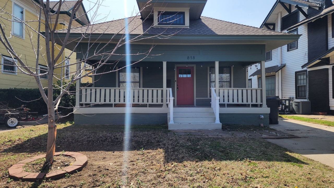 818 Nw 18th St - Photo 3 of 50