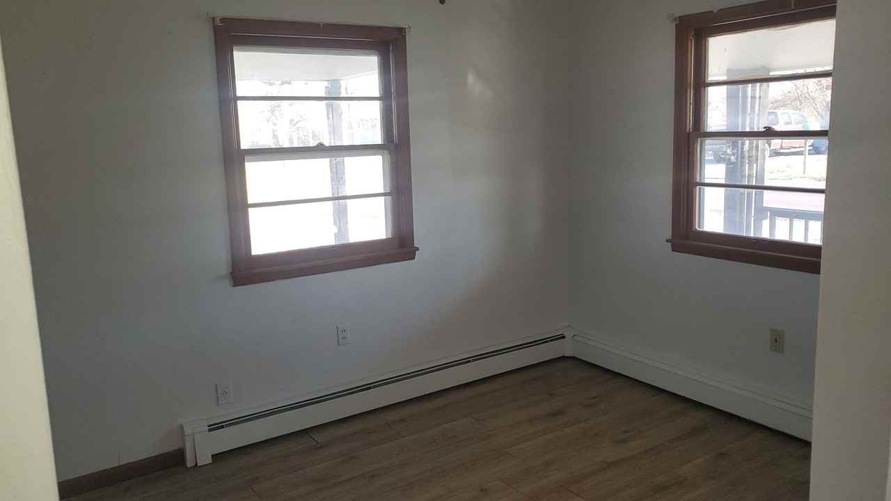 4607 Waterloo Dr - Photo 4 of 20