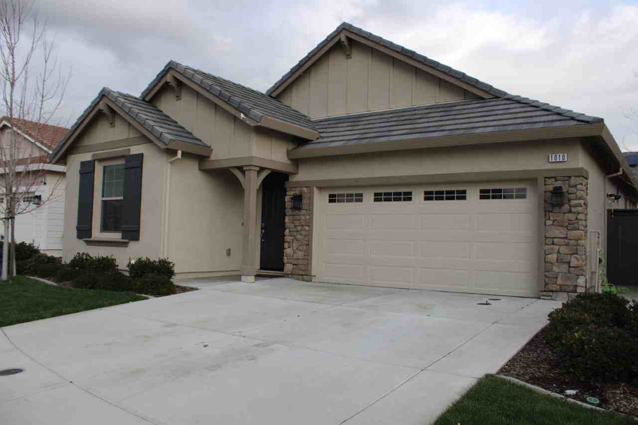 1010 Brakeman Ct - Photo 2 of 19