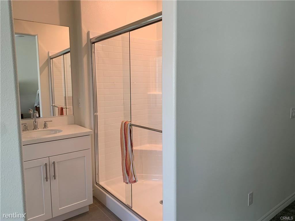 1395 Reliance - Photo 2 of 11