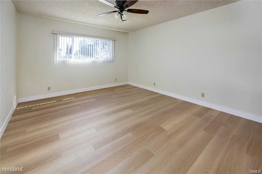 24219 Eshelman Ave - Photo 3 of 11