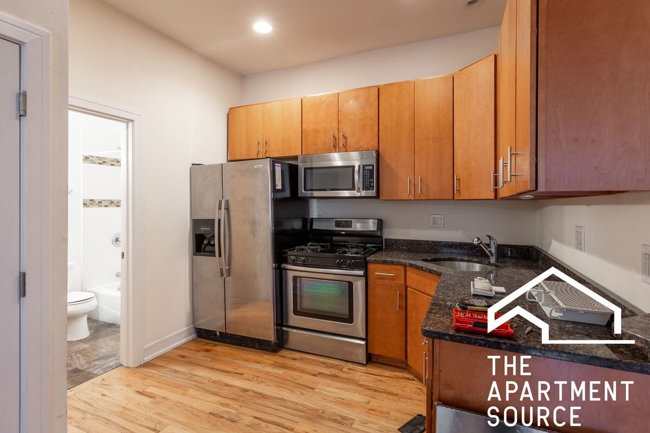 2835 N Damen Ave #1R - Photo 6 of 16