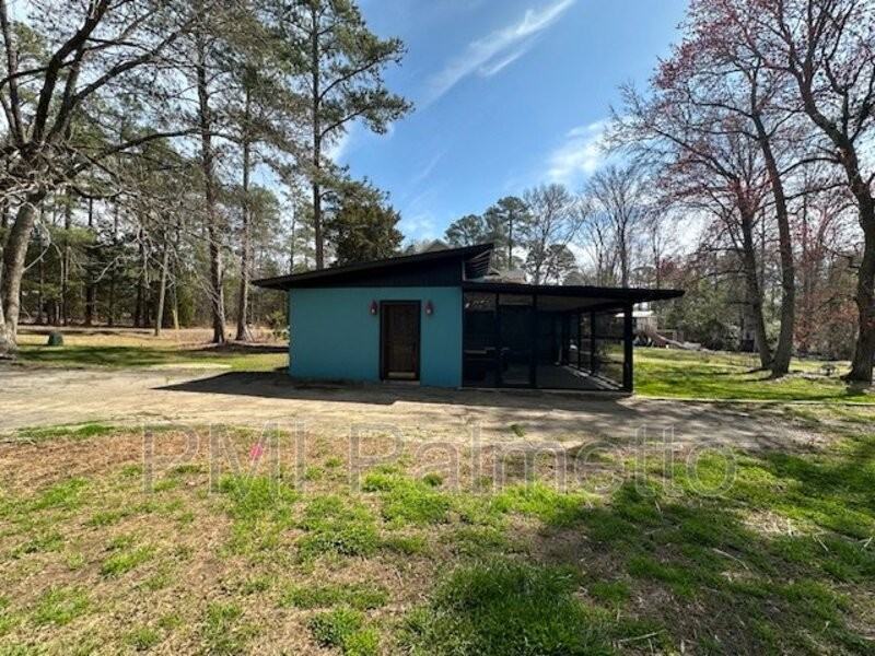 1019 Trillie Ln - Photo 5 of 32