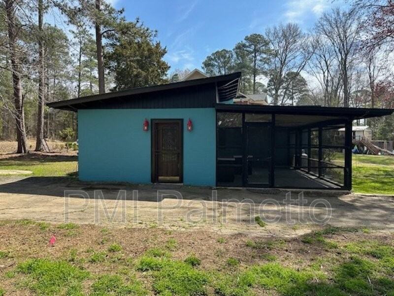 1019 Trillie Ln - Photo 6 of 32