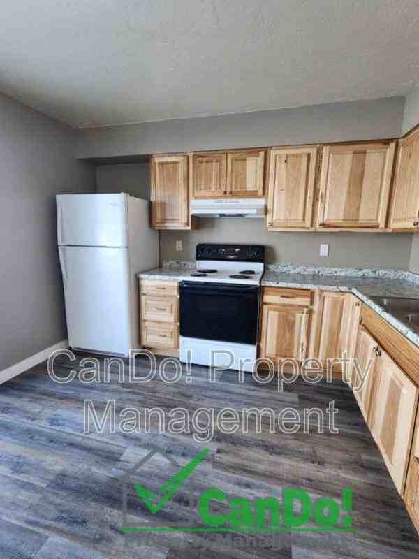 209 Carol Dr - Photo 3 of 15