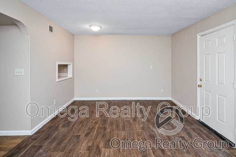 3380 Mcgehee Rd #D - Photo 6 of 20
