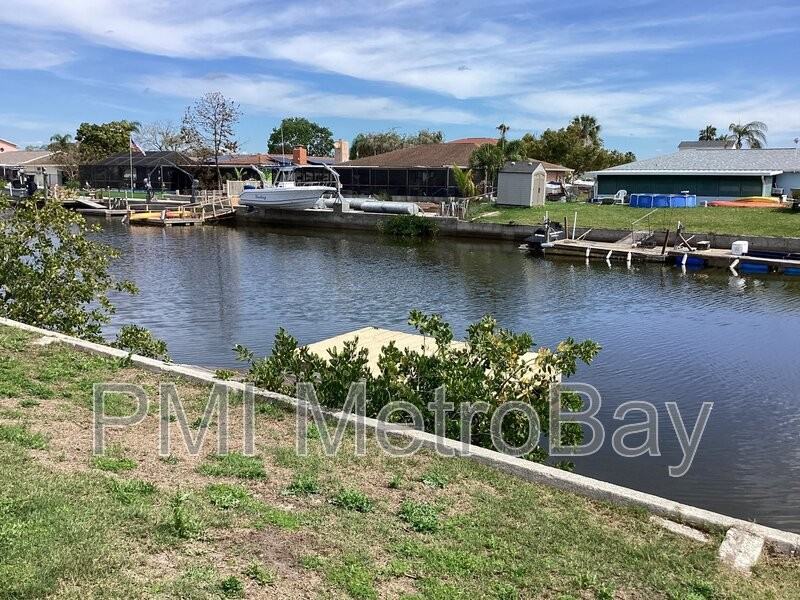 9826 San Sierra Way - Photo 2 of 12