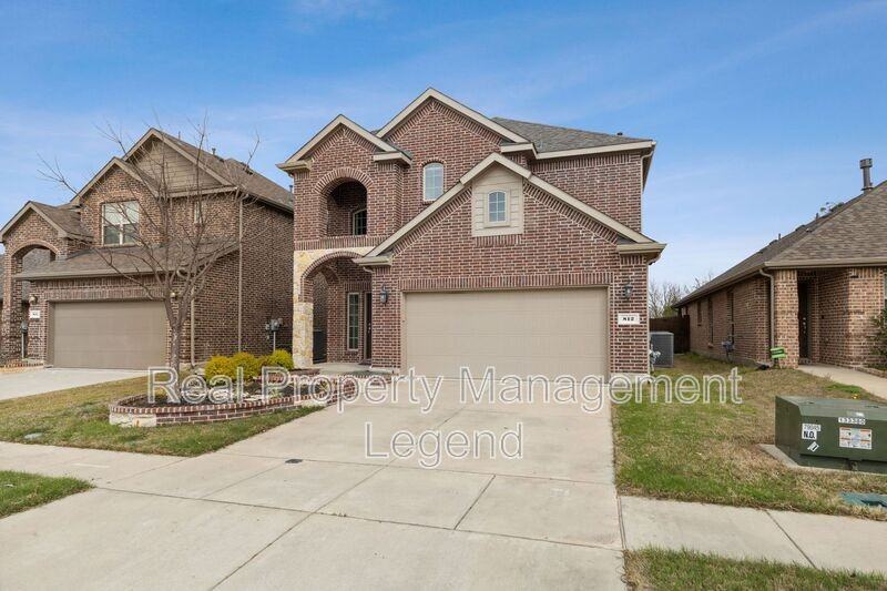 812 Gray Fox Dr - Photo 2 of 36