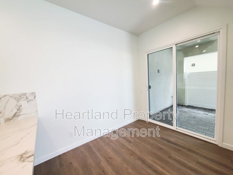 4115 Clairemont Mesa Blvd - Photo 3 of 12