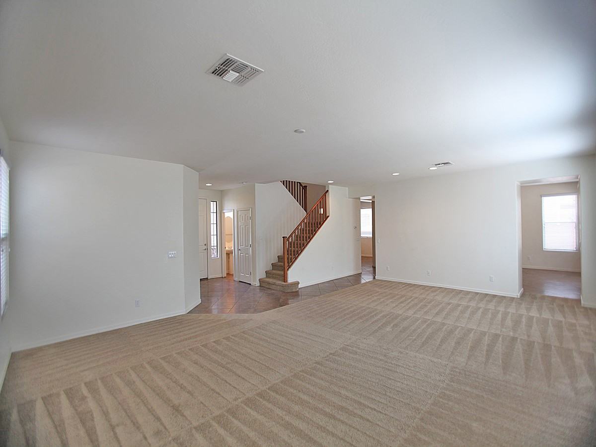 16011 W Desert Mirage Dr - Photo 3 of 22