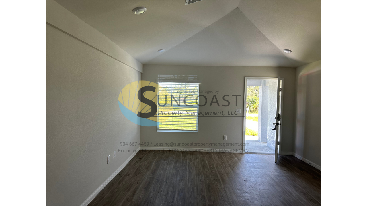 12112 Henley Ave - Photo 2 of 11