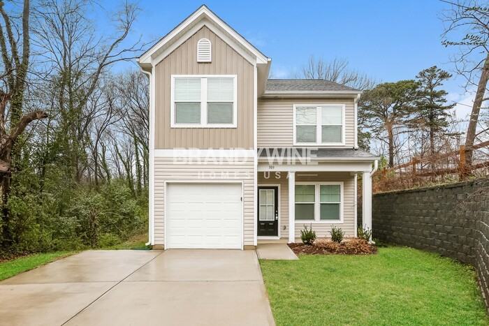 309 Centre St - Photo 3 of 20