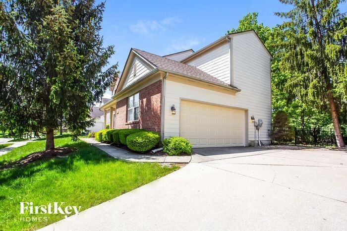 8258 Morel Dr - Photo 2 of 15