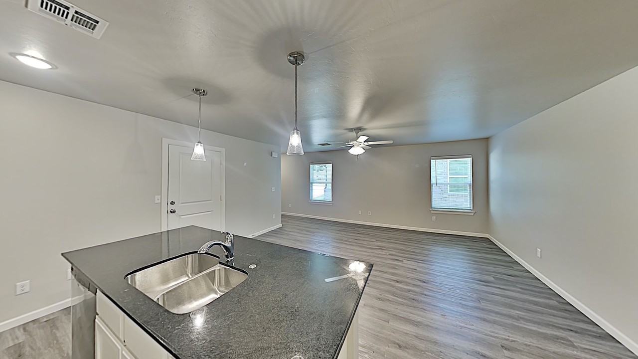 11214 Burnham Ave - Photo 7 of 15