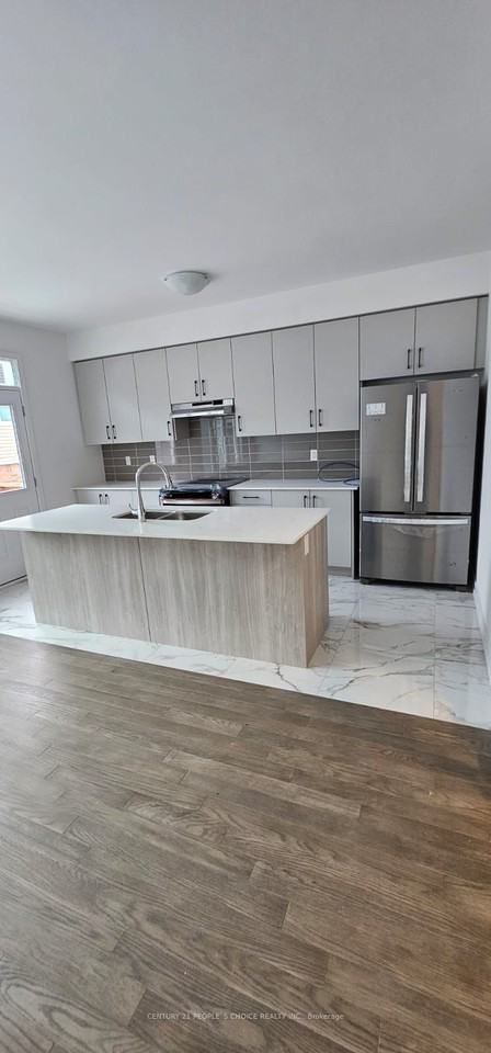 27 Lyall Stokes Circle - Photo 2 of 15