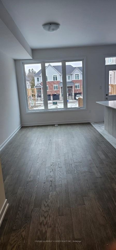 27 Lyall Stokes Circle - Photo 3 of 15