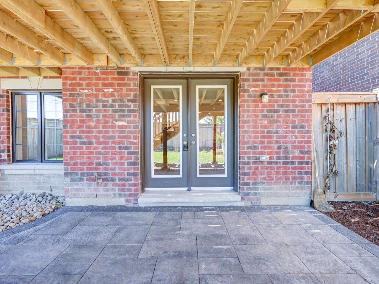 59 Hackwood Crescent #B - Photo 3 of 26