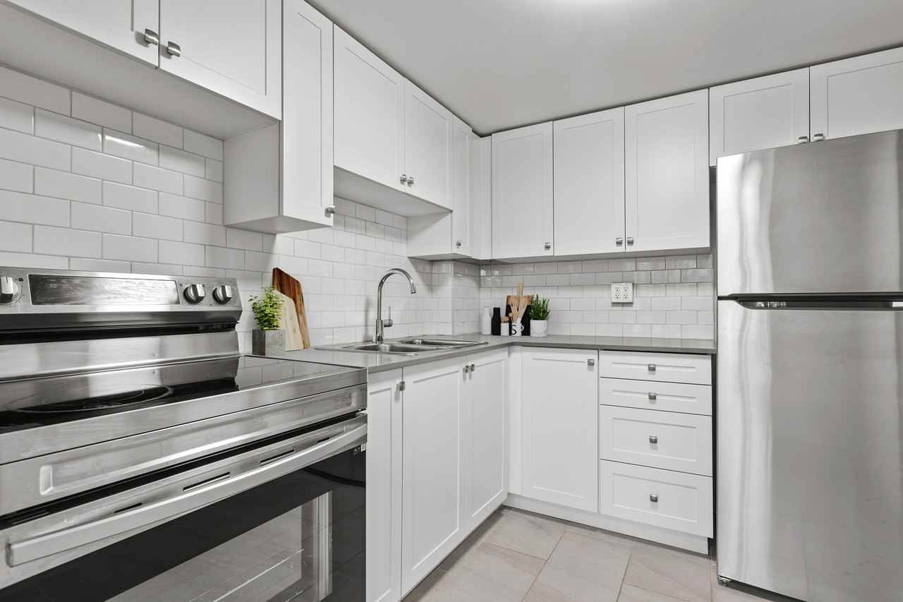 Caravel Apartments 64 Ontario St, Kingston, ON K7L 5J4 Zumper