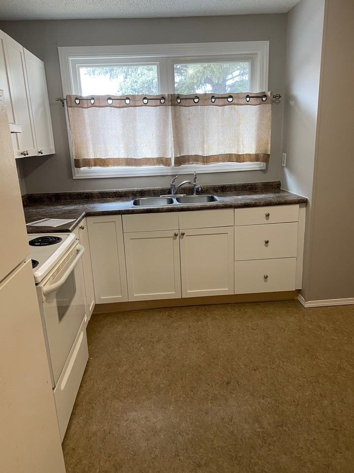 1306 Brown Street - Photo 2 of 10