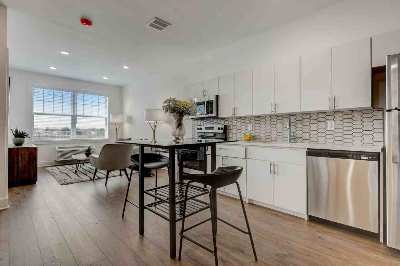 Meridia Garfield 848 - Photo 2 of 45