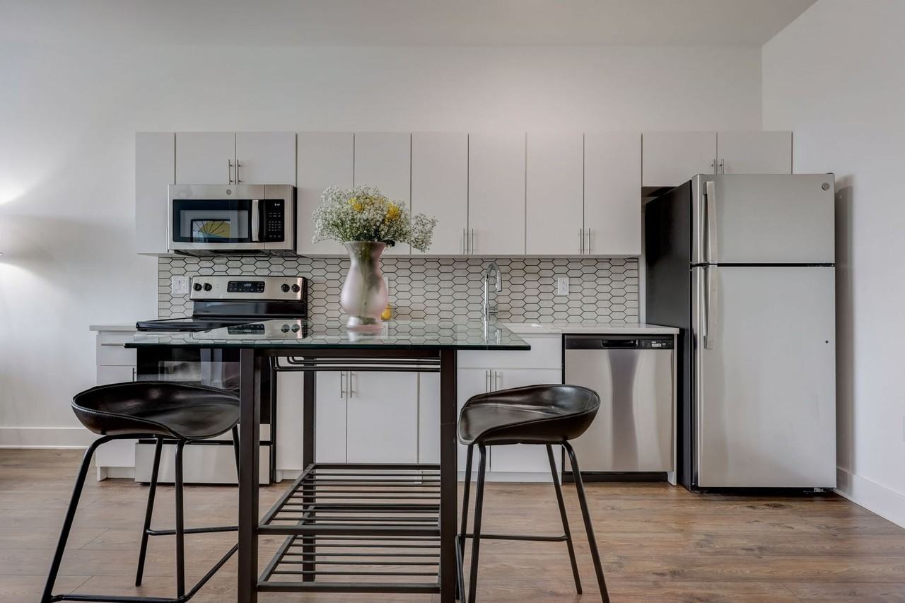 Meridia Garfield 848 - Photo 4 of 45