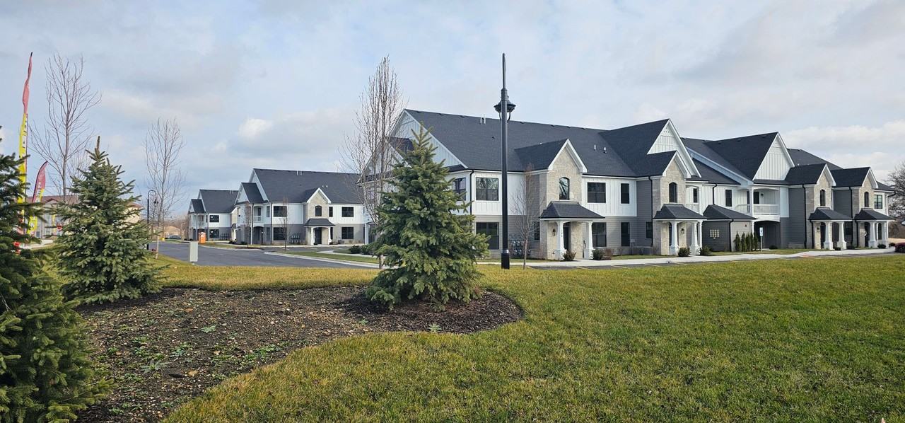 244 Timber Ridge Ct - Photo 2 of 14