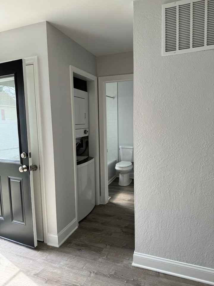 102 Kelly LLC - Photo 3 of 4