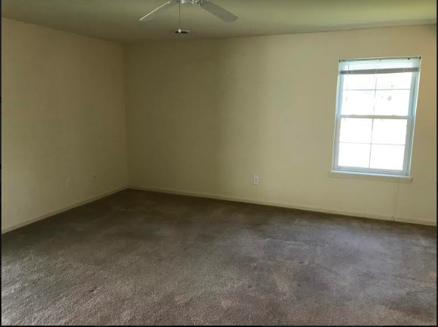 465 Kings Rd #1 - Photo 4 of 13