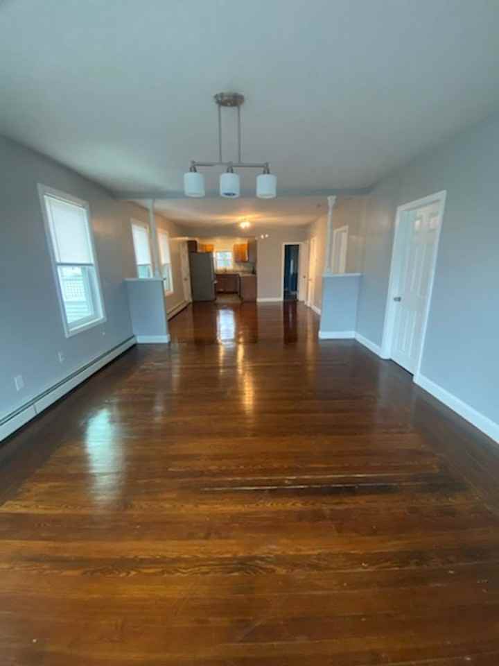 10 Weeks Street - Photo 3 of 9