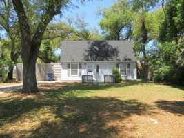 featured image of 1113 Arthur Ave
