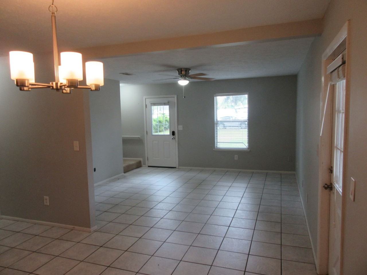 1113 Arthur Ave - Photo 7 of 36