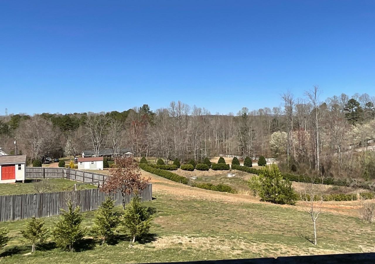 109 Hawkcrest Ct - Photo 3 of 21