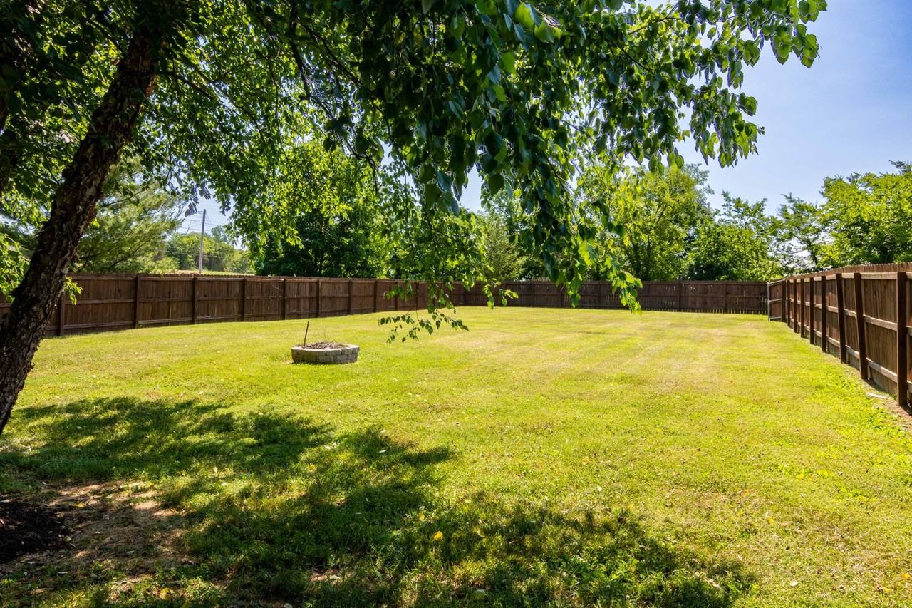 100 Southfork Dr - Photo 4 of 30