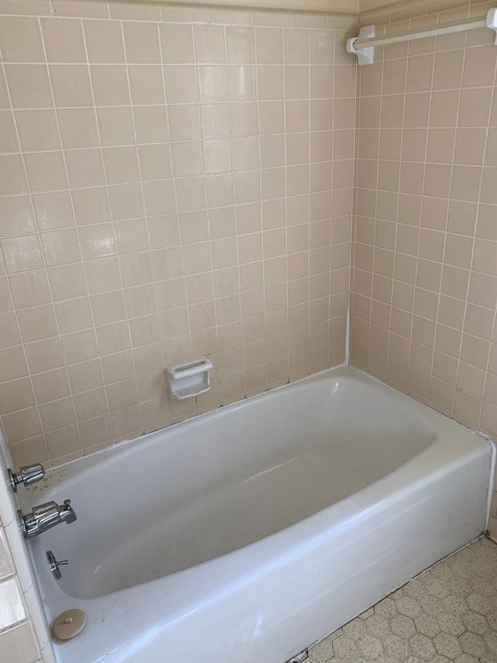 182 Riverdale Dr - Photo 7 of 8