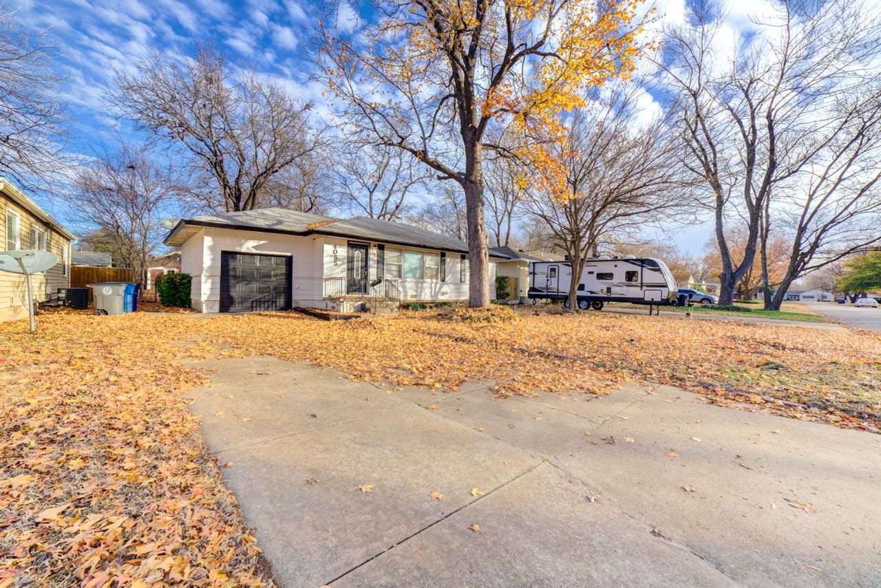 4055 E 25th Pl - Photo 3 of 26