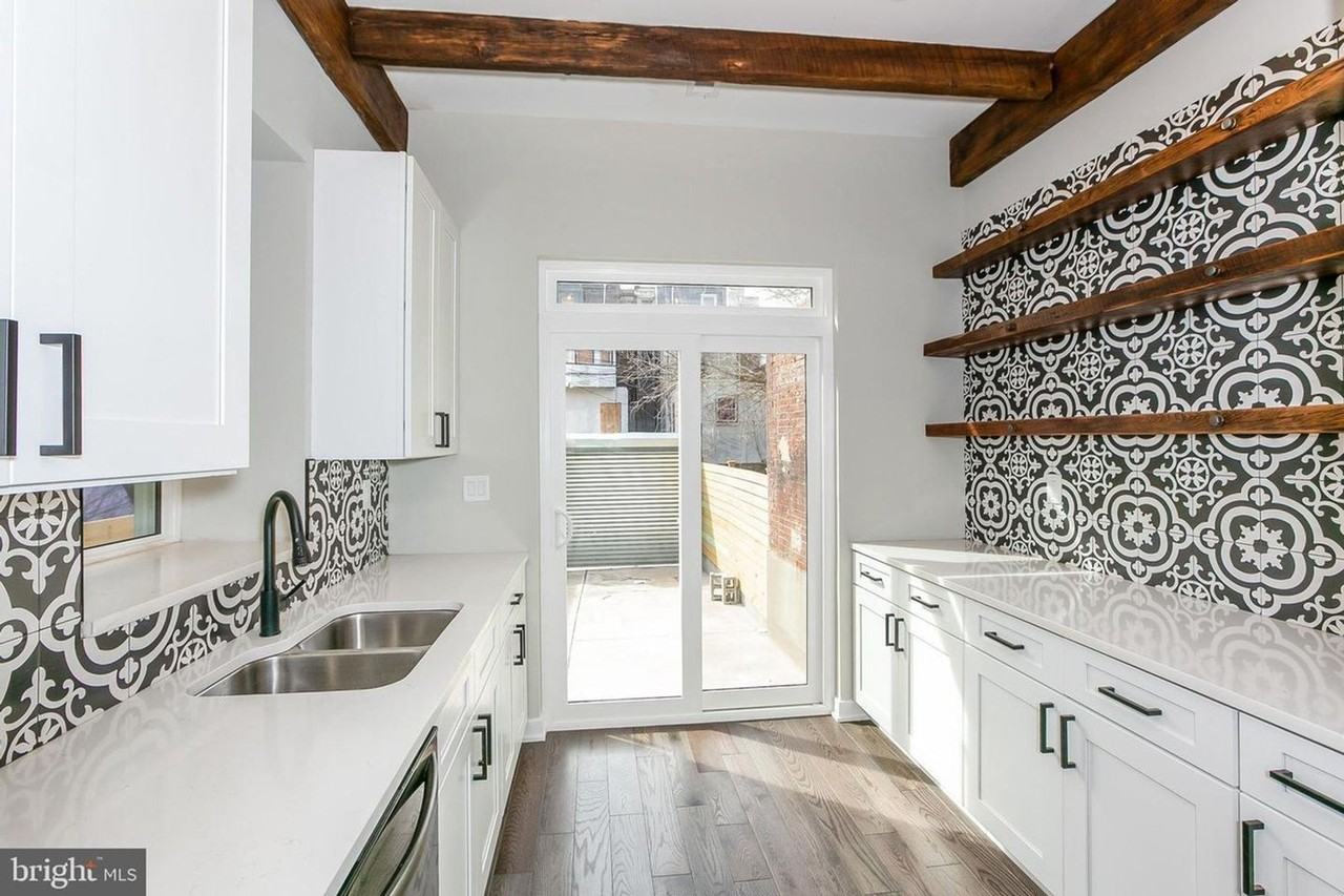 3118 W Montgomery Ave - Photo 4 of 17
