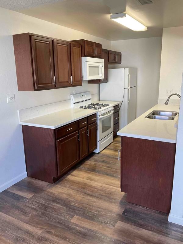 279 Sharp Cir #3 - Photo 3 of 42
