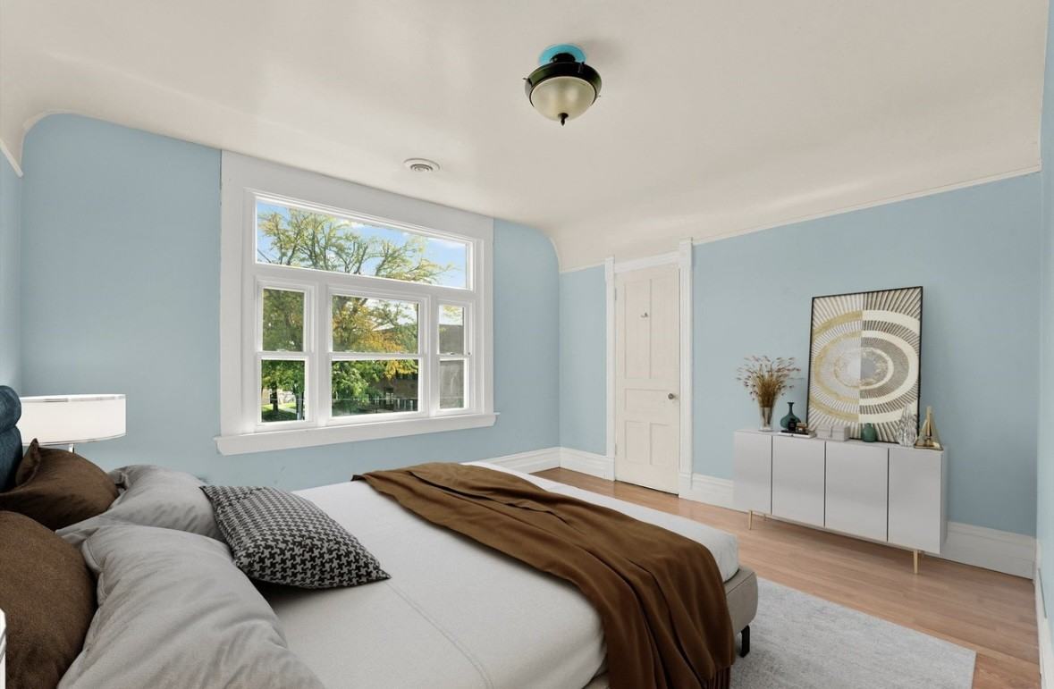 3728 W Mclean Ave #2 - Photo 6 of 10