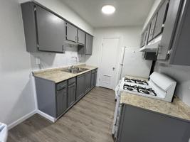 featured image of 1101 1101 West Sherer Street #9